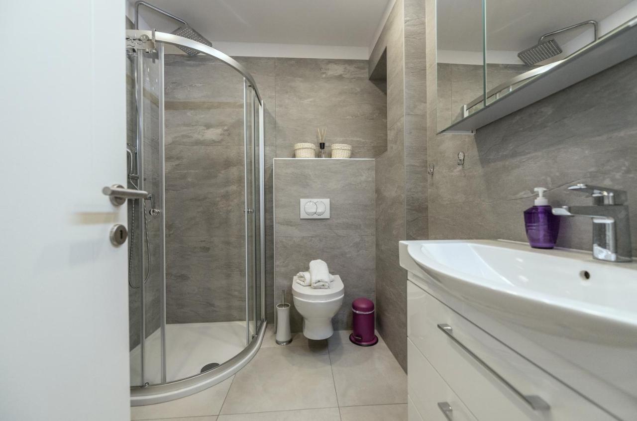 Luxury Apartment Purple Summer Sea View Makarska Exterior foto